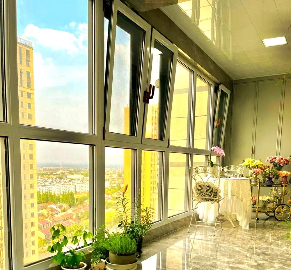 tilt and turn casement windows