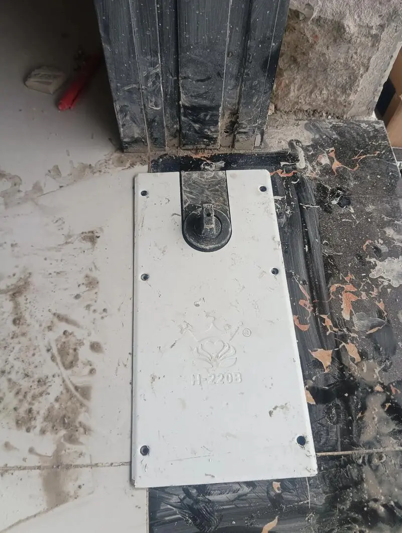 Commercial Aluminum Doors