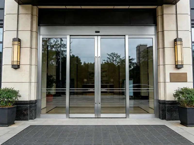 Commercial Aluminum Doors