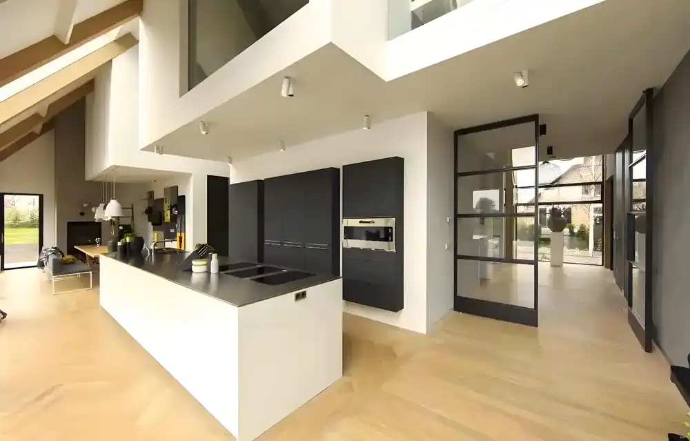 Aluminum Pivot-Hinged Door Aluminum Pivot-Hinged Door