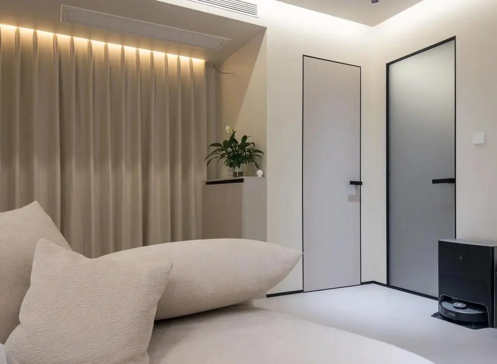 Frameless Door